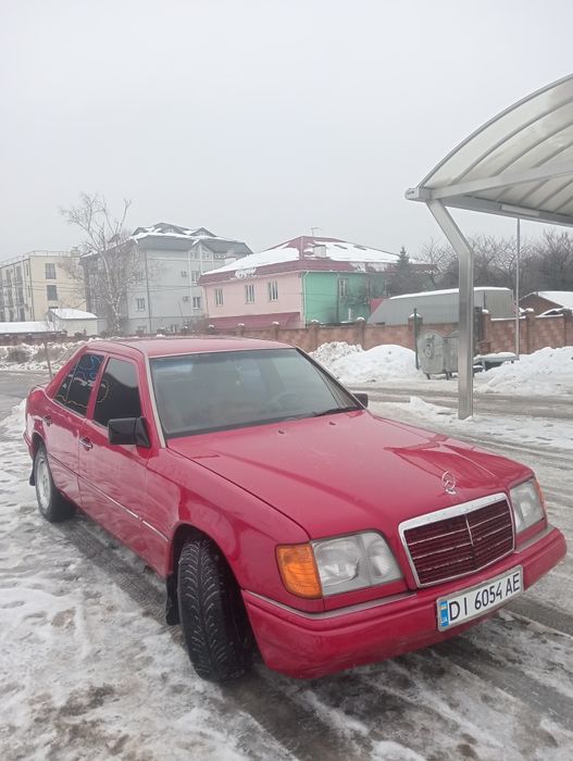 Продаю свій Мерседес 124