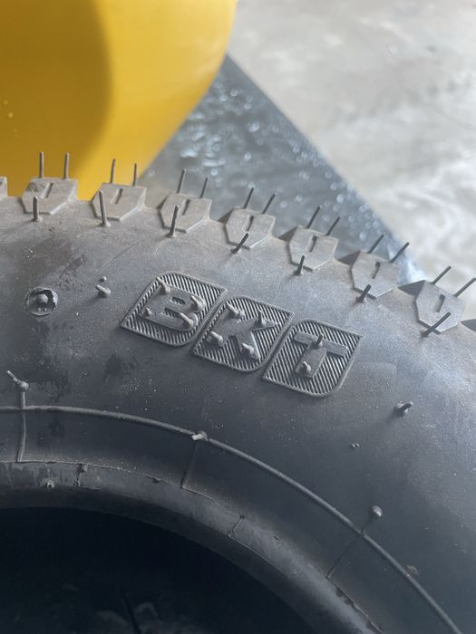 2x18/8.5r8 BKT kostka