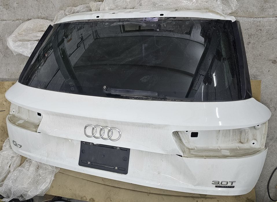 Ляда або скло Audi Q7 4m 2017р