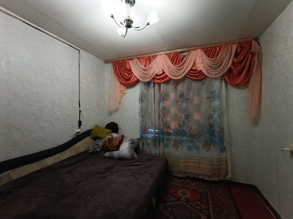 Квартира прос.Миру, 3-кімнатна, світло не вимикають