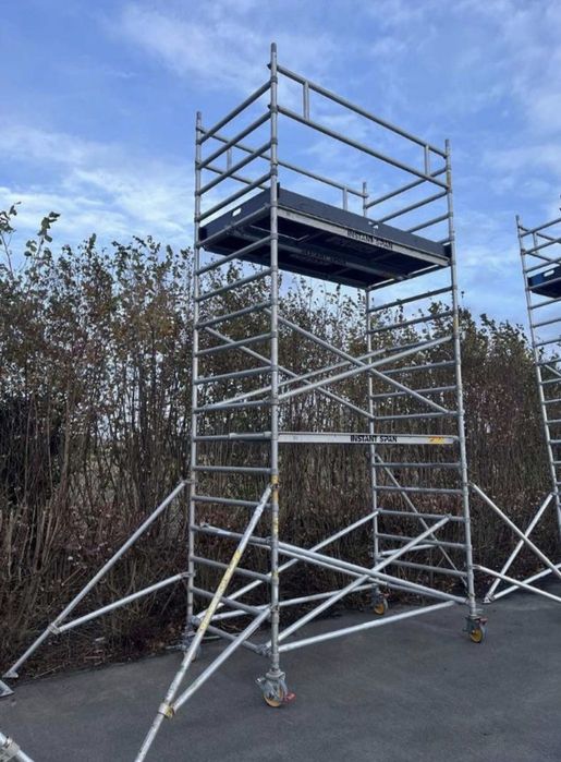 Rusztowanie aluminiowe jezdne na kołach wynajem 6 m blaty 2,5 x 1,35