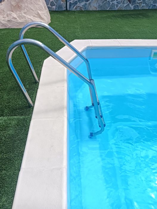Escadas para piscina em aço inoxidavel