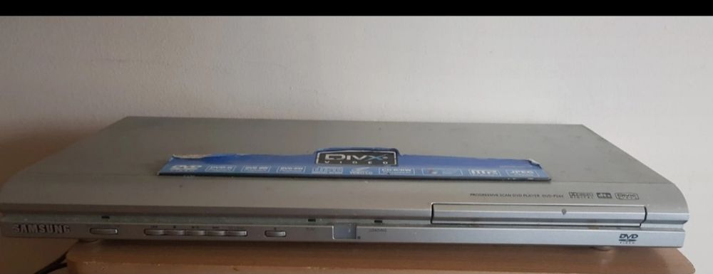 DVD samsung z pilotem