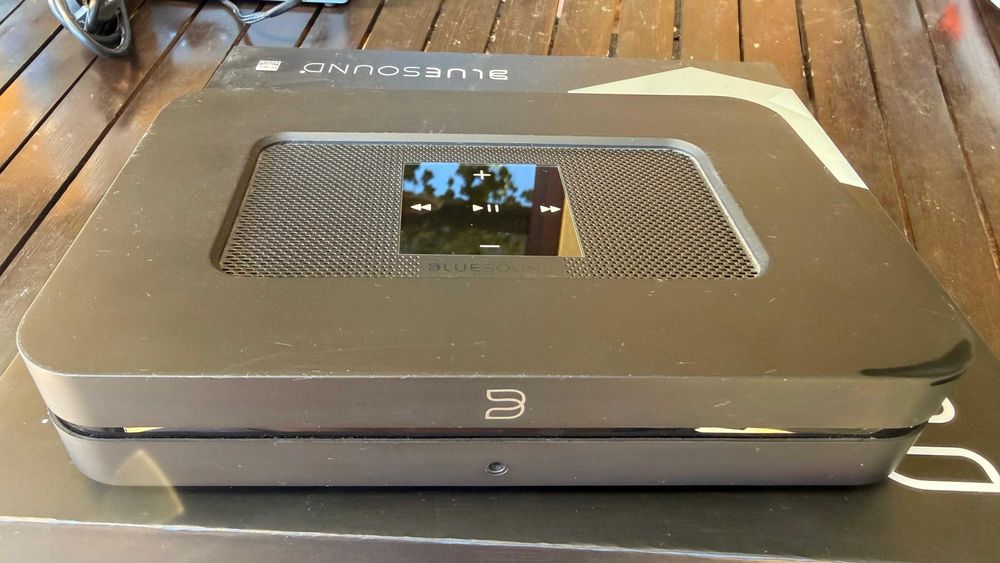 Odtwarzacz sieciowy/ streamer Bluesound Node 2i