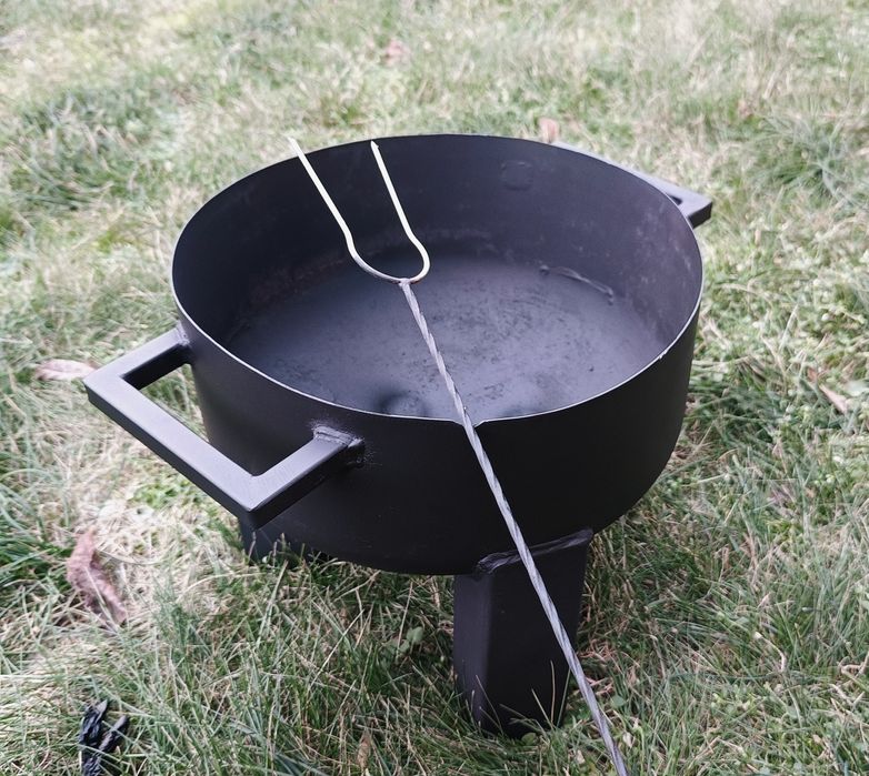 Turystyczne palenisko/ grill