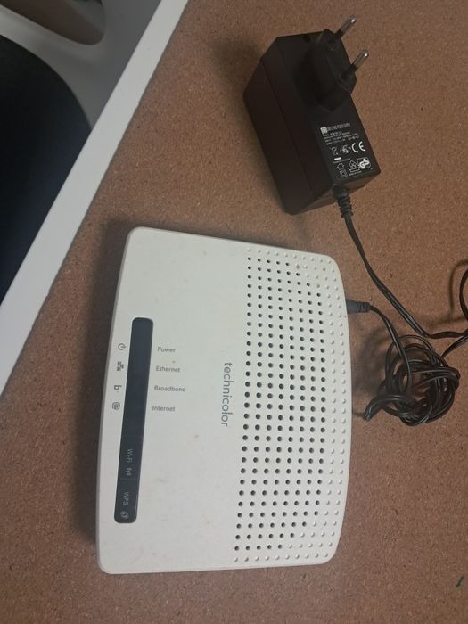 Router / Switch Techicolor TG582n
