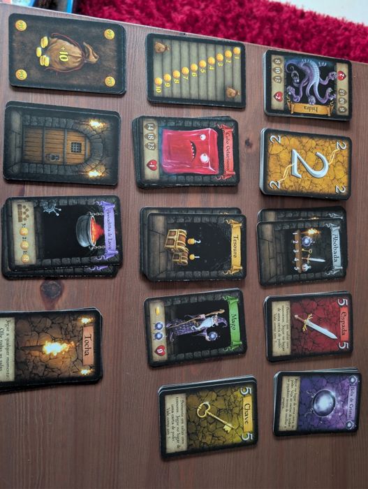 Dungeon Raiders - jogo de tabuleiro