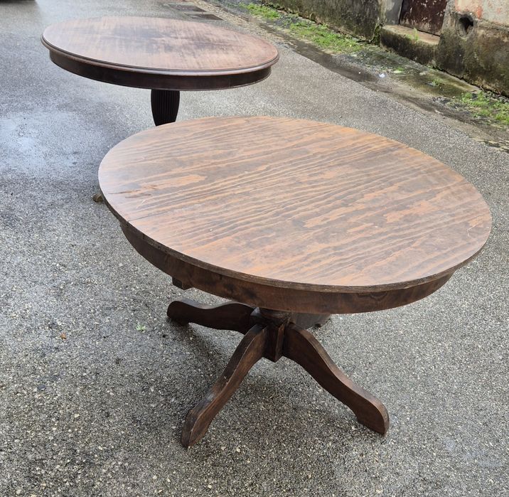 Mesa de jantar antiga grande