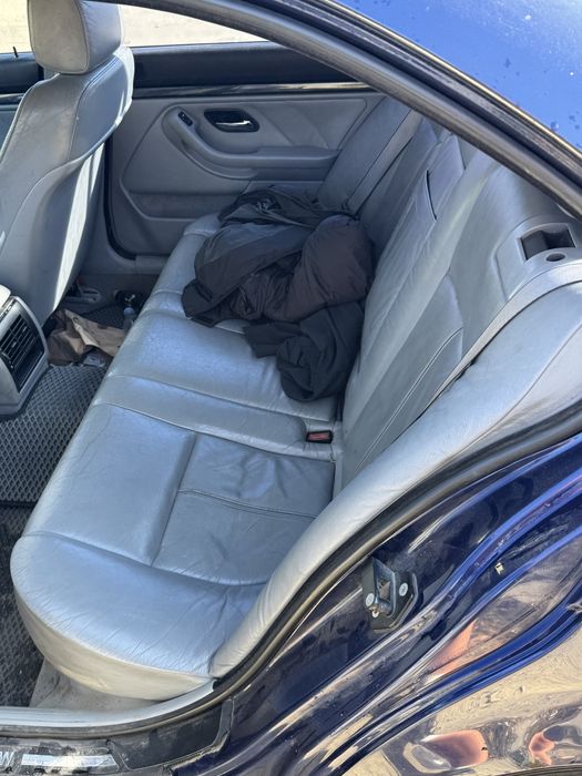 Автомобіль Bmw e39