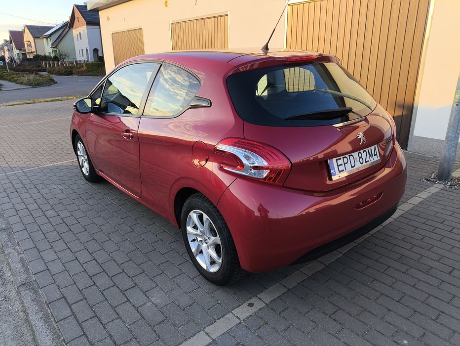 Peugeot 208 2014r. Stan bardzo dobry