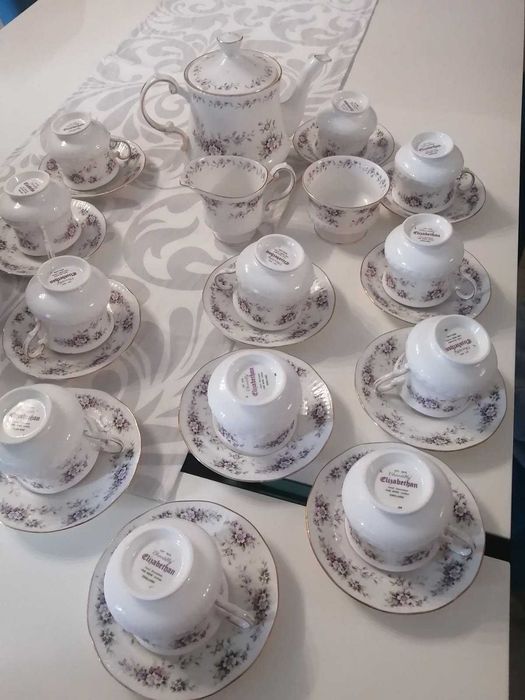 Vintage Elizabethan Chantilly Tea Set, 27-Piece Bone China Set