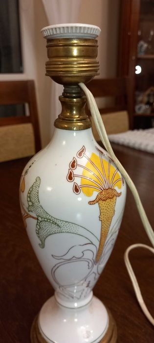 Stara ceramiczna lampa ręcznie wykonana lampa