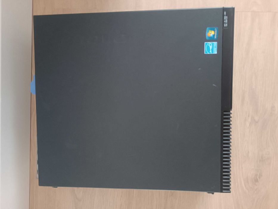 Desktop Lenovo               .