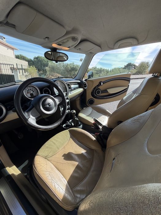Mini Cooper bom estado