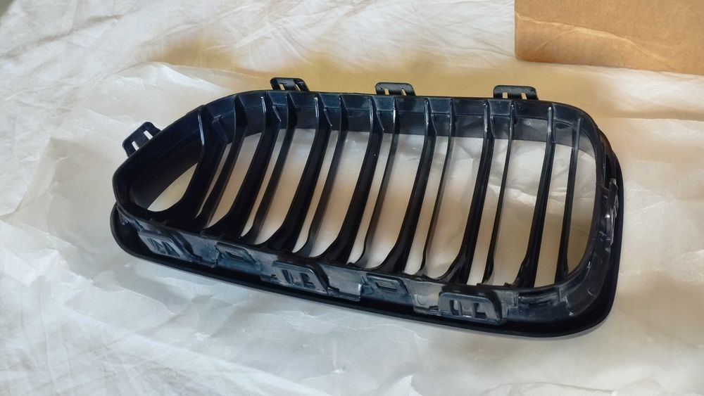 Grelhas / Rins BMW Série 1 F20 LCI Preto Brilhante Cores M