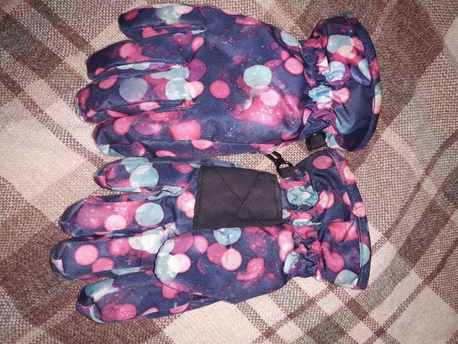 Зимние лыжные перчатки