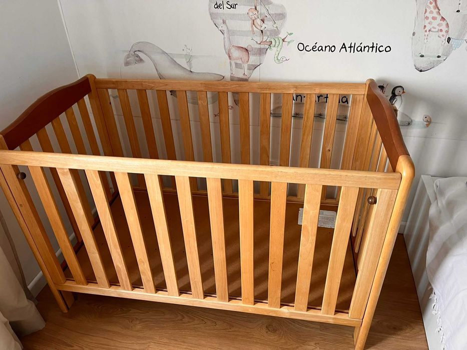 Cama grades pinho maciço, ótimo estado