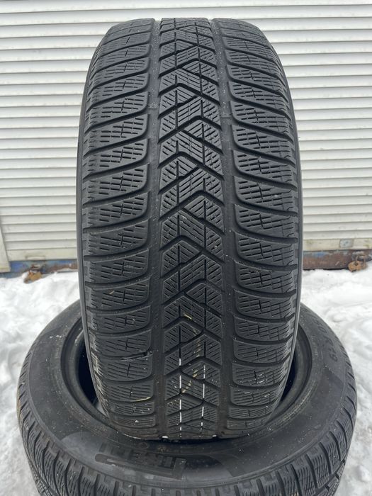 Продам  разноширокий комплект шин Pirelli