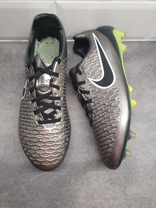 Profesjonalne Elite korki Nike Magista Opus FG 42
