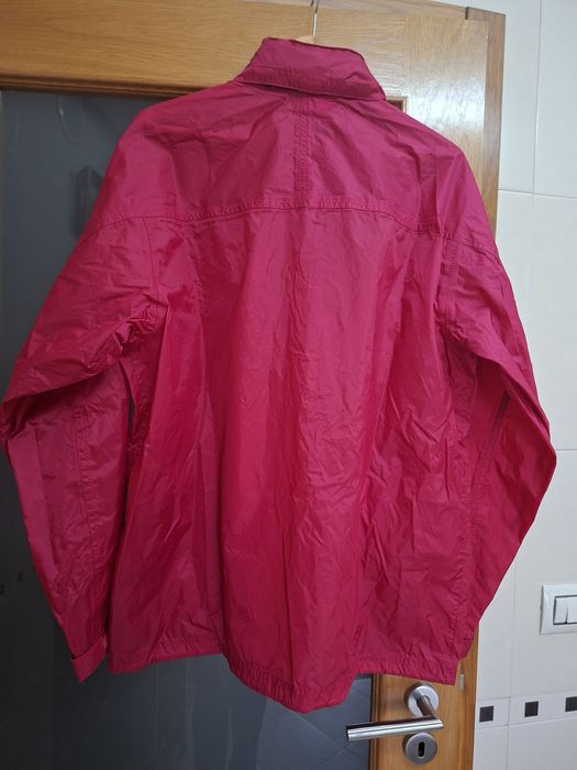 Casaco desportivo para a chuva