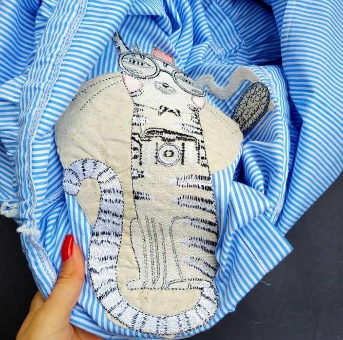 Сукня платье сорочка вишивка коти для дівчат підлітків розм S Нове

Зо