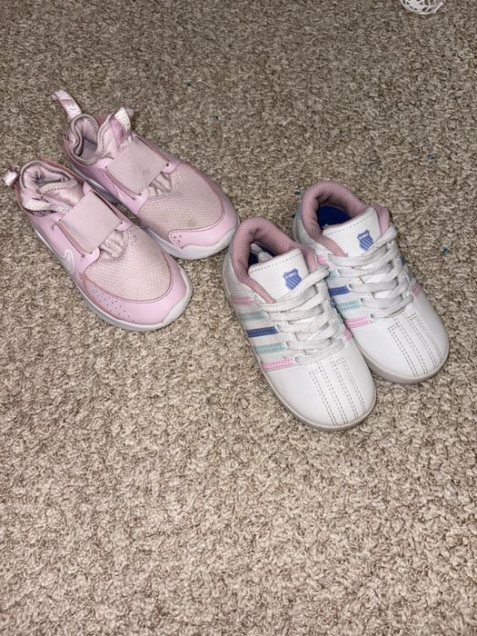 Кросівки для дівчинки nike.  K swiss