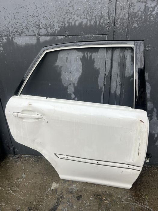 Двері задні  Lexus RX