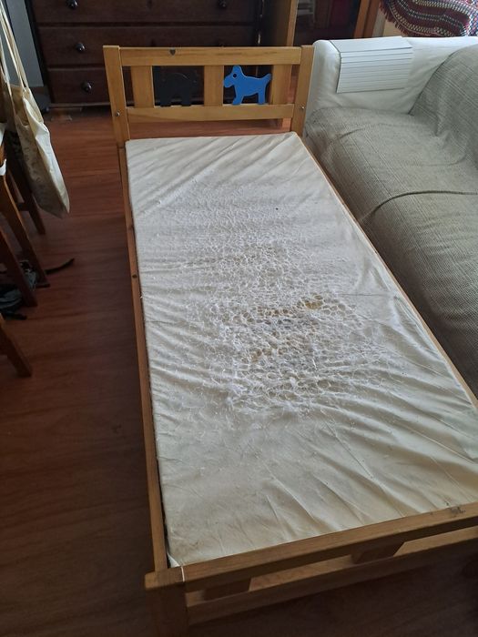 Cama de criança ikea