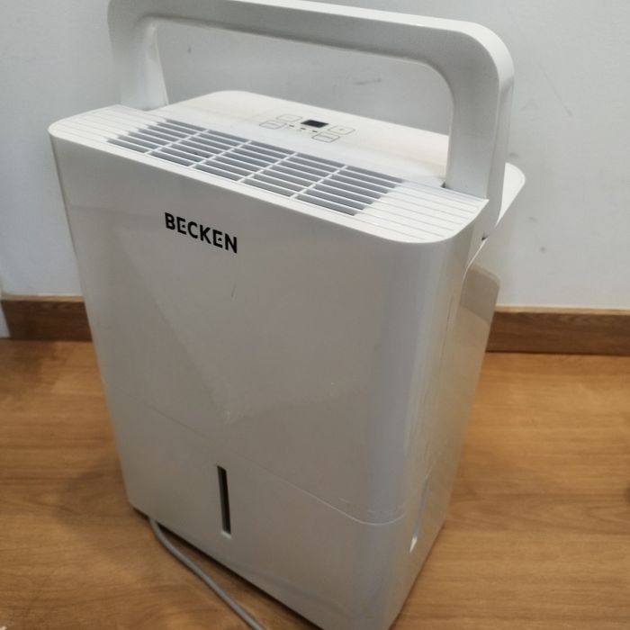Desumidificador Becken como novo