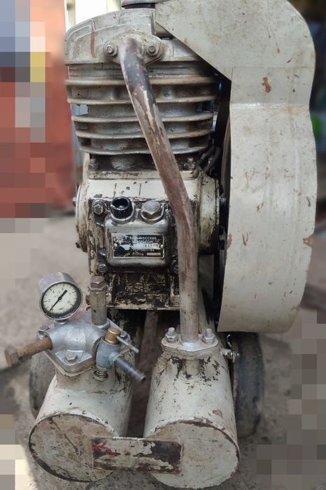 К о м п р е с о р  СО7б