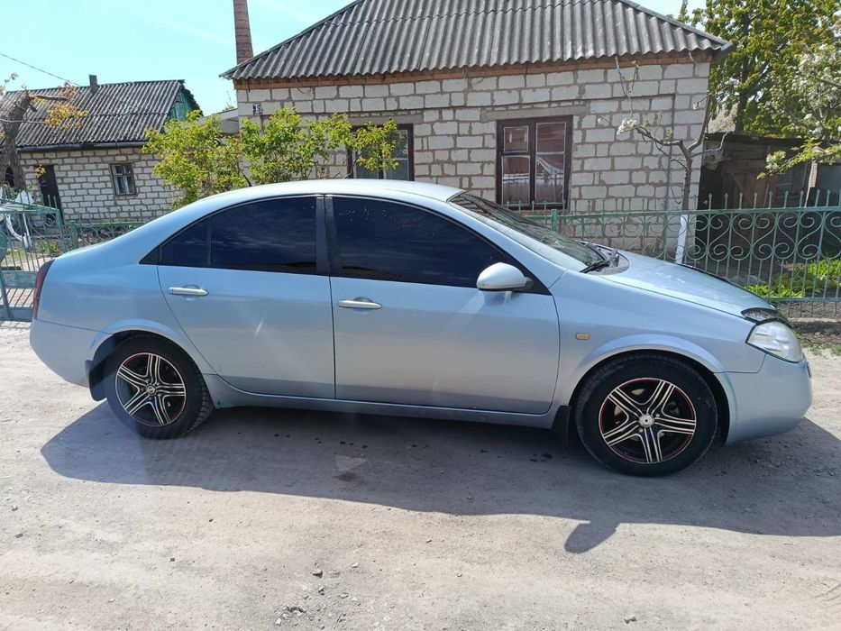 Продам ниссан на автомате
