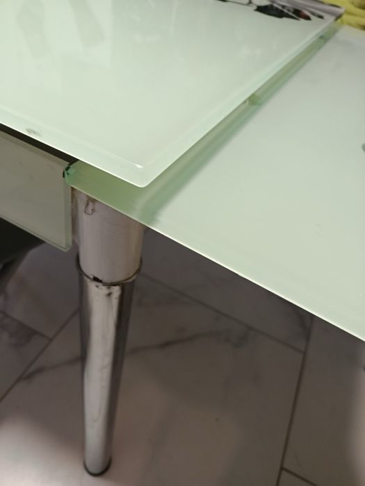 Продам стол , очень красивый!