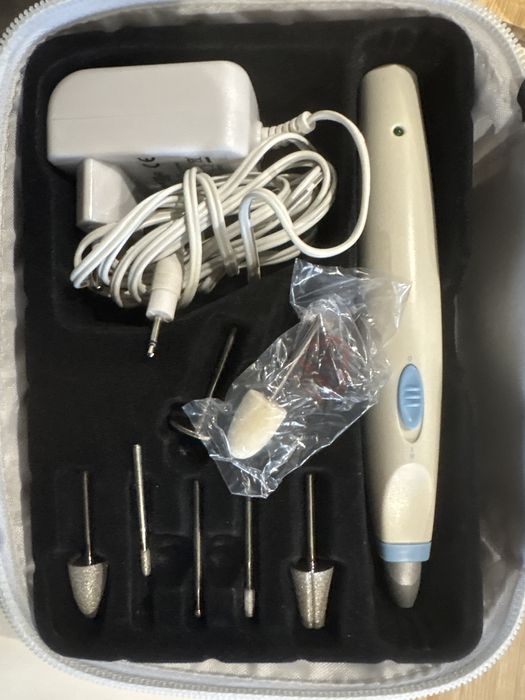 Kit para cuidado de mãos e pés com bateria Promed Feeling