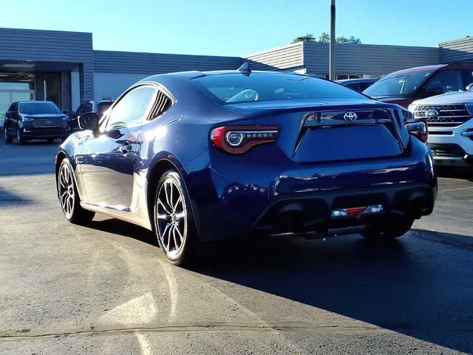Toyota 86      2018