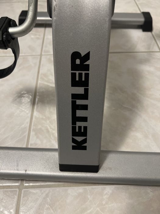 Leg exercise machine64552092843778122