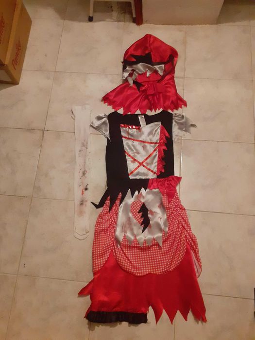 Fato Zombie Miss Hood - Capuchinho Vermelho