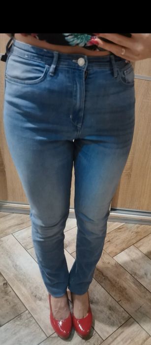 Zadbane jeansy H&M rozmiar M