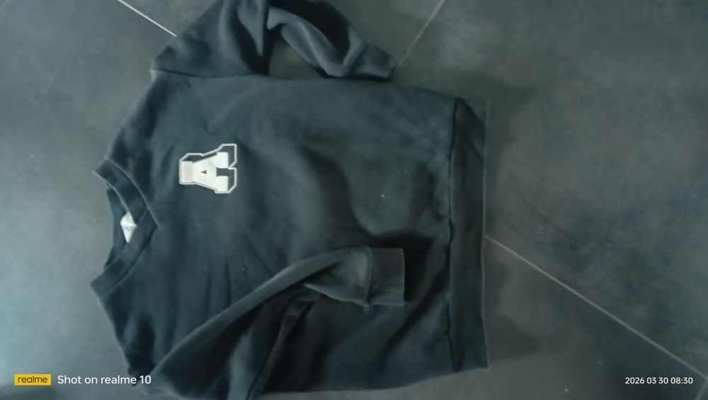 Sprzedam bluzy rozmiar 146/152 marki H&M