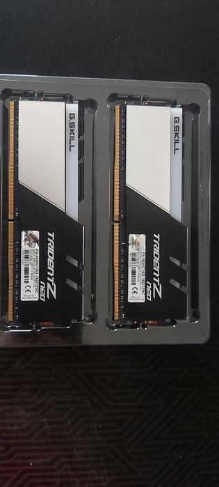 RAM G.Skill kit 16GB (2x8gb) DDR4 3600MHz Trident Z Neo RGB Cl16
