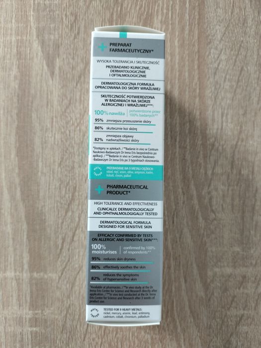 Lekki krem głęboko nawilżający SPF 30