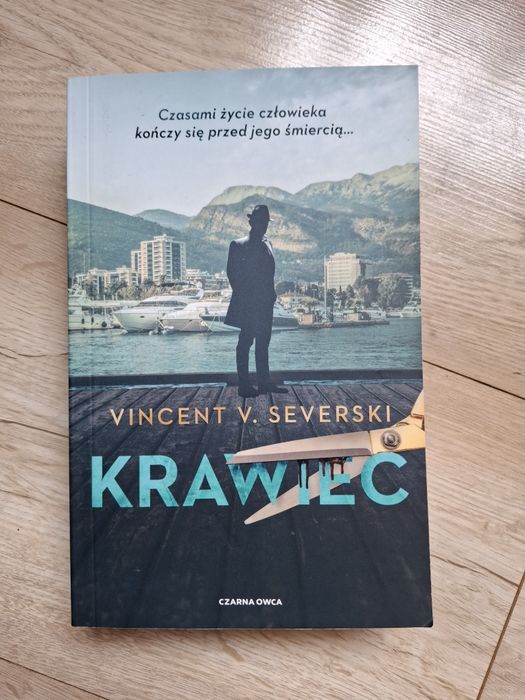 Krawiec, Vincenta V.  Severski, książka Czarna Owca