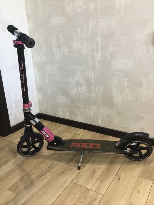Продам самокат ROCES