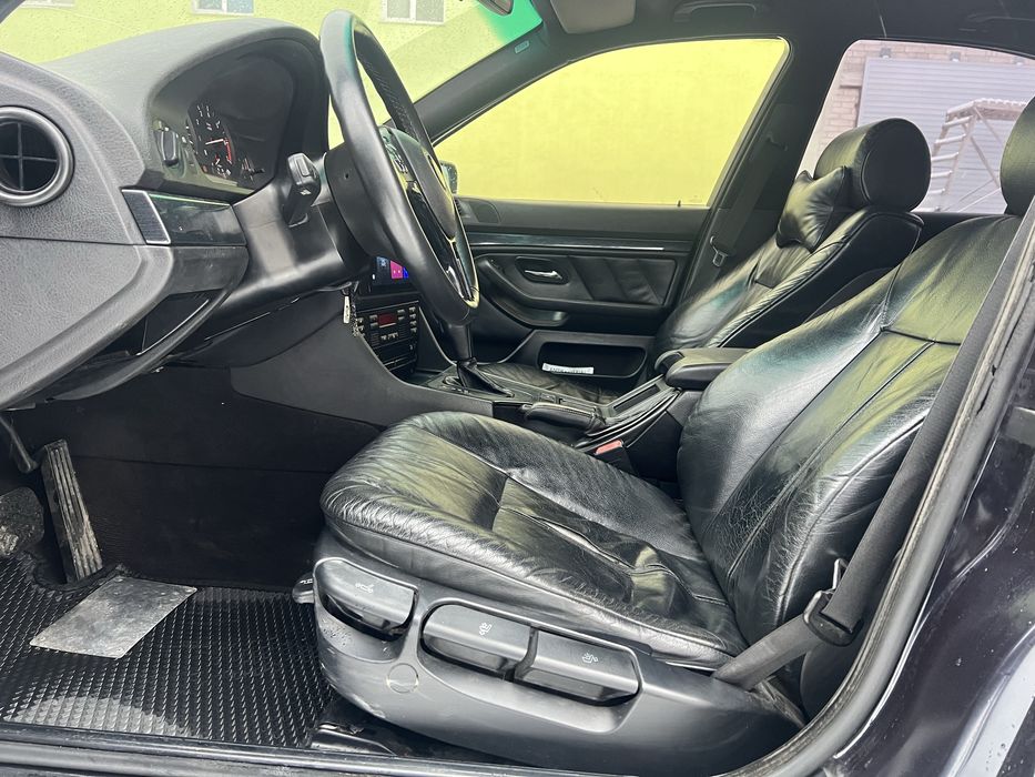 Е-39 Автомат 4.4Бенз 540і Завод м Пакет