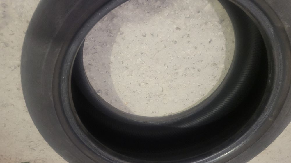 Продам пару гуми Barum Bravuris 3 225 45 r17  225 45  R17