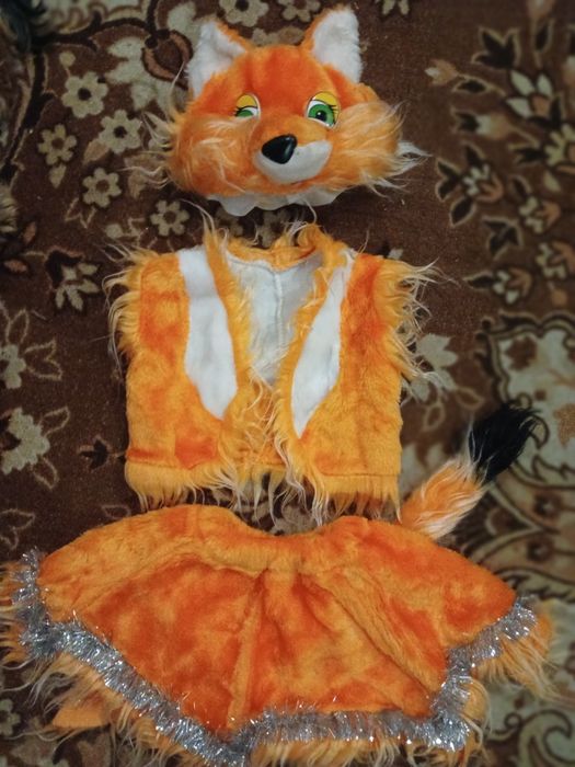 Новорічні костюми для дівчинки