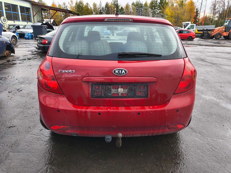 Kia Cee'd 2007r. 1.6 Pb - na części.