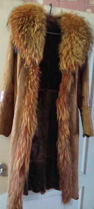 Продаю натуральную дубленку