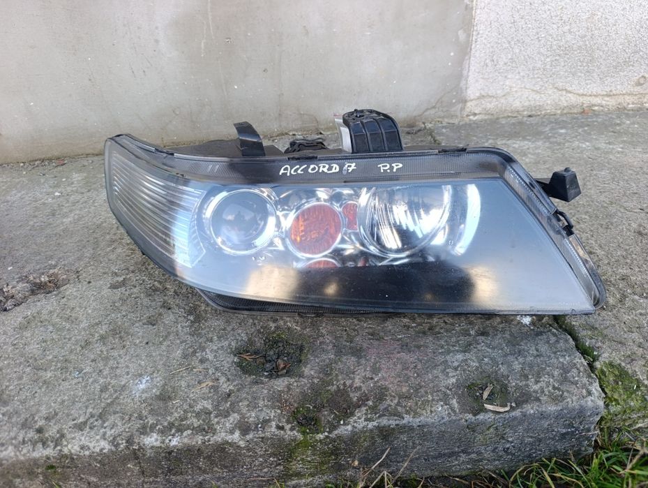 Права Фара Хонда Акорд 7