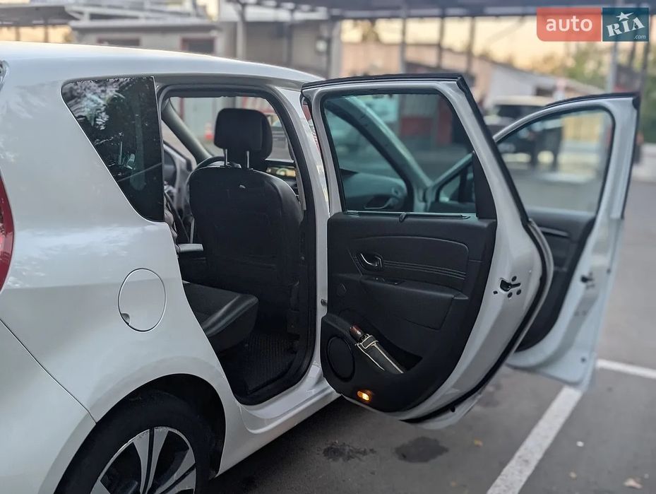 Продам Renault Scenic