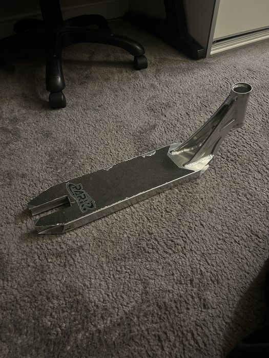 Deck NKD Park.